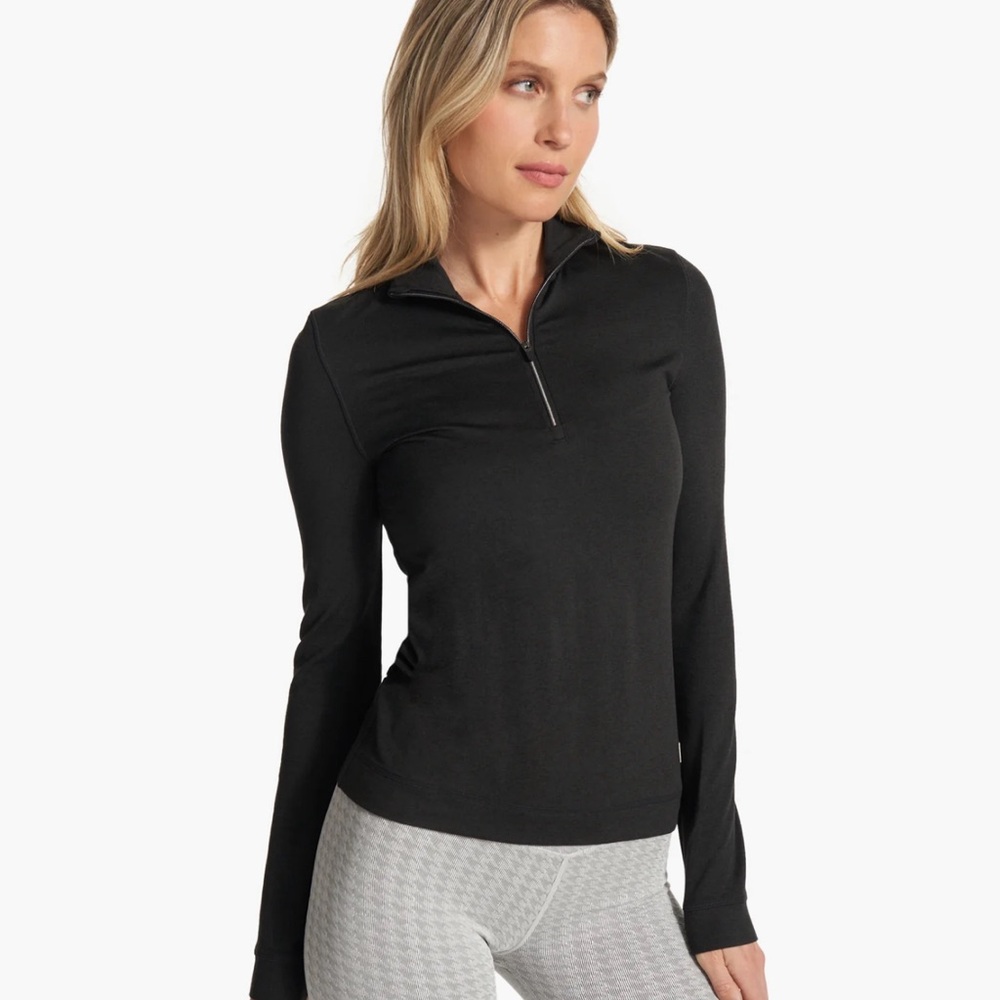 Vuori Halo Essential Half Zip *NWT XL/Black Heather